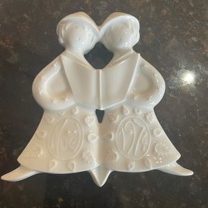 Vtg Haviland France Limoges 1974 White Porcelain Carolers Noel Ornament 4.5".